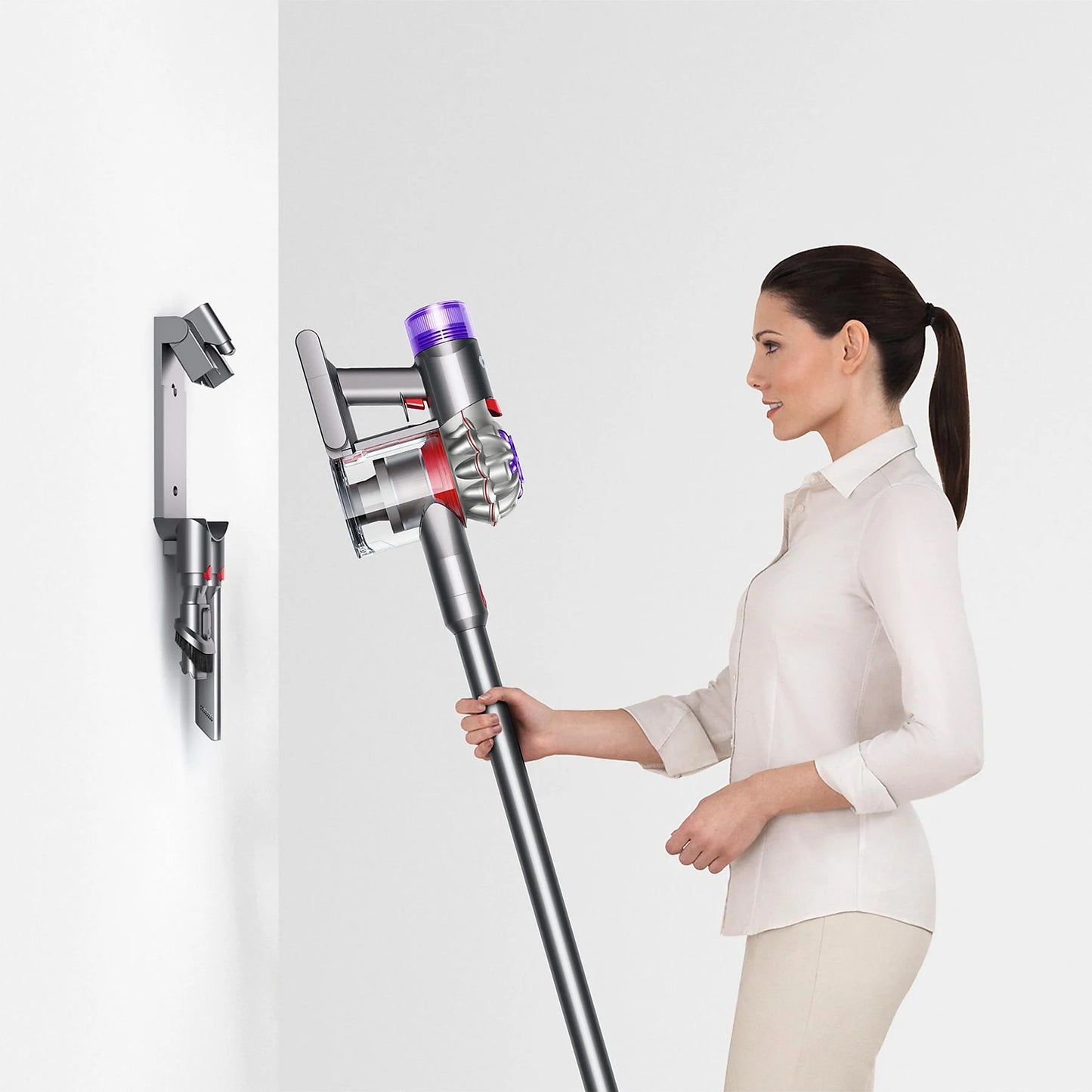 DYSON V8 Odkurzacz pionowy zasilanie akumulatorowe, 425 W